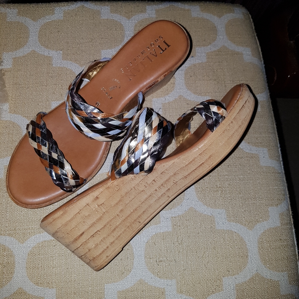 Sandals - Picture 2 of 4